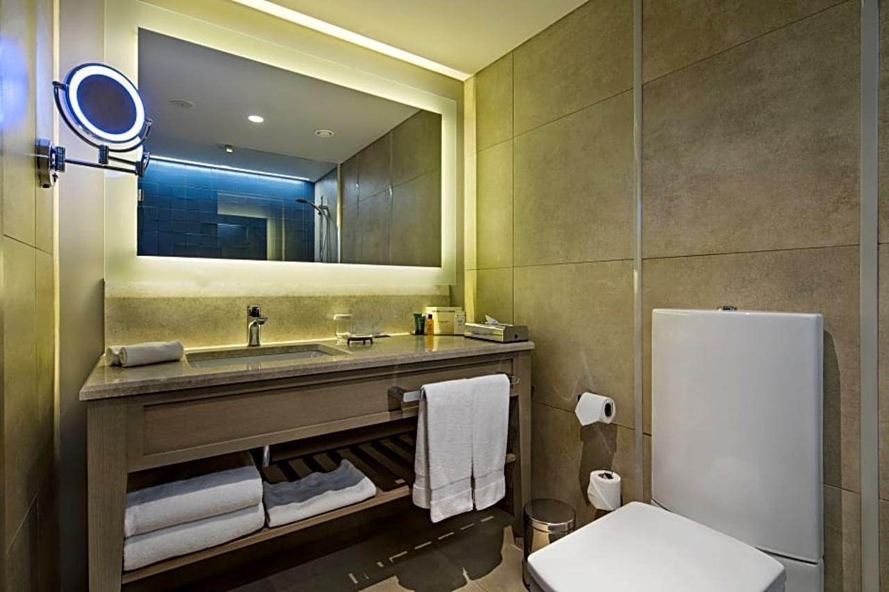 Executive Twin Room Bay View