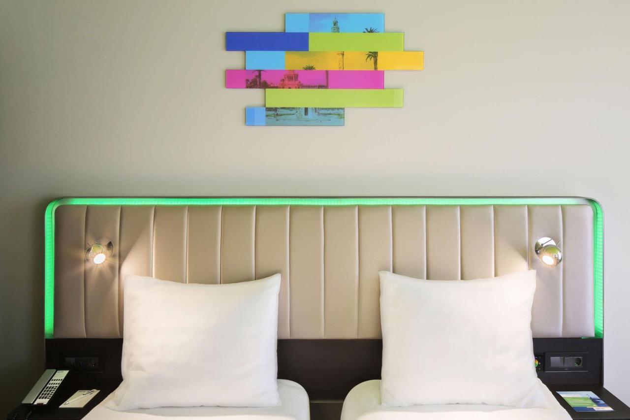 Standard Room,1225995623:JPEG